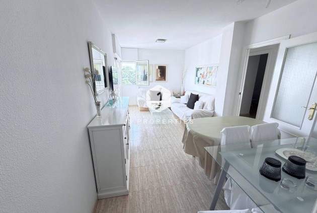 Segunda mano - Apartamento / piso -
Orihuela Costa - Campoamor