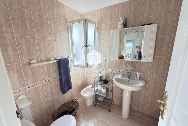 Segunda mano - Apartamento / piso -
Orihuela Costa - Campoamor