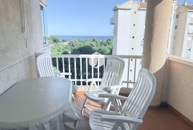 Segunda mano - Apartamento / piso -
Orihuela Costa - Campoamor