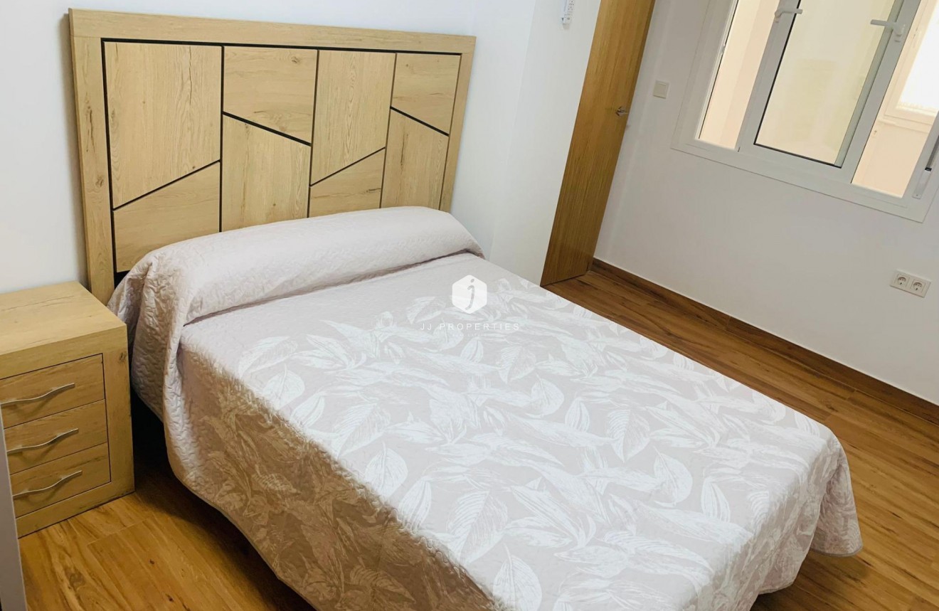 Segunda mano - Apartamento / piso -
Torrevieja - Playa del Cura