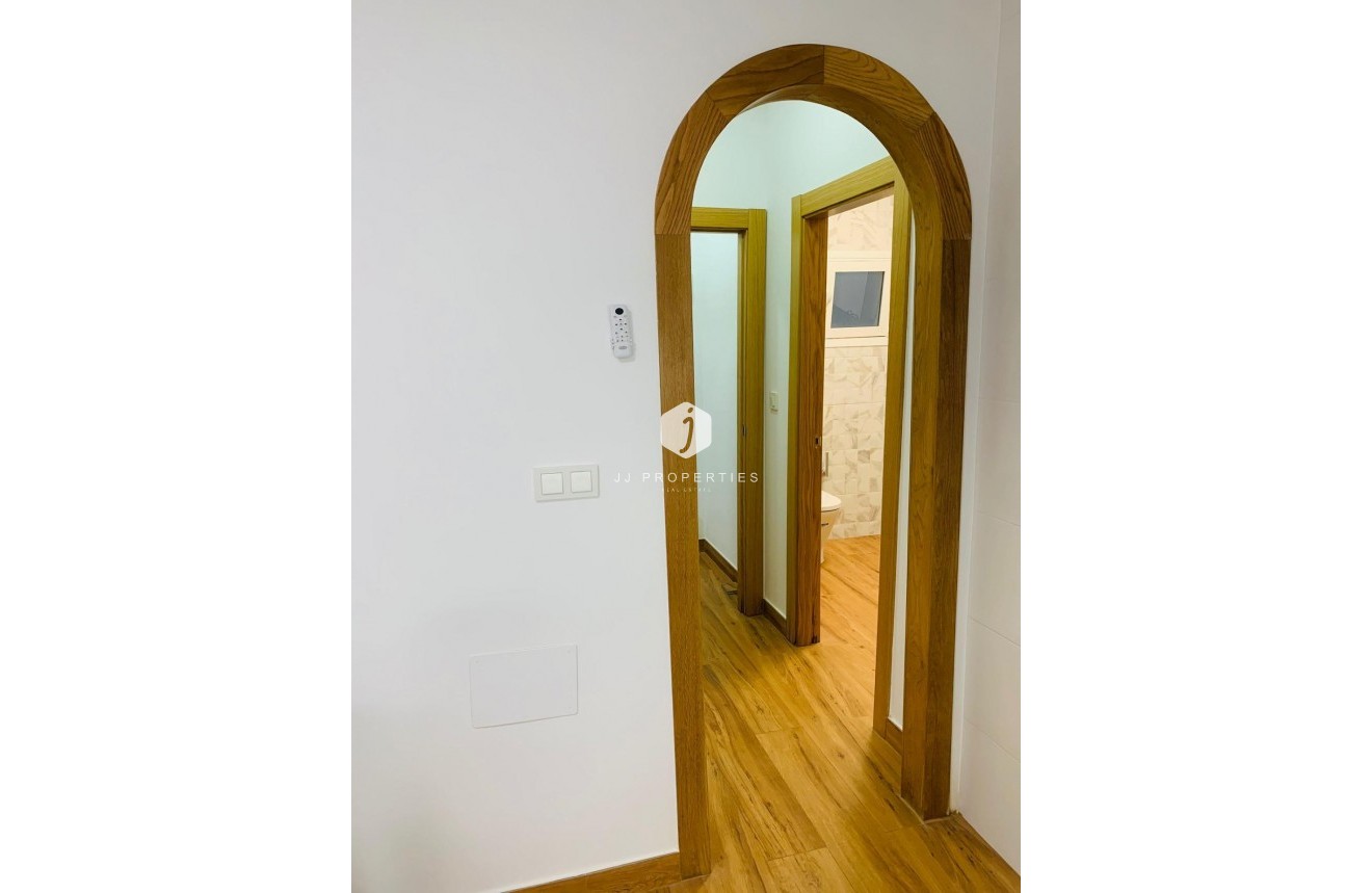 Segunda mano - Apartamento / piso -
Torrevieja - Playa del Cura