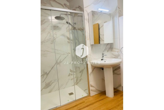 Segunda mano - Apartamento / piso -
Torrevieja - Playa del Cura