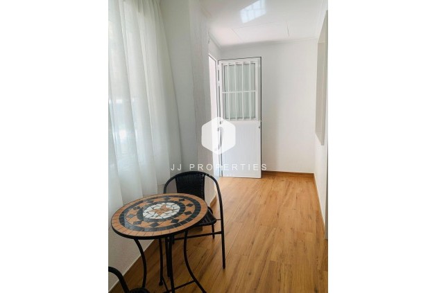Segunda mano - Apartamento / piso -
Torrevieja - Playa del Cura