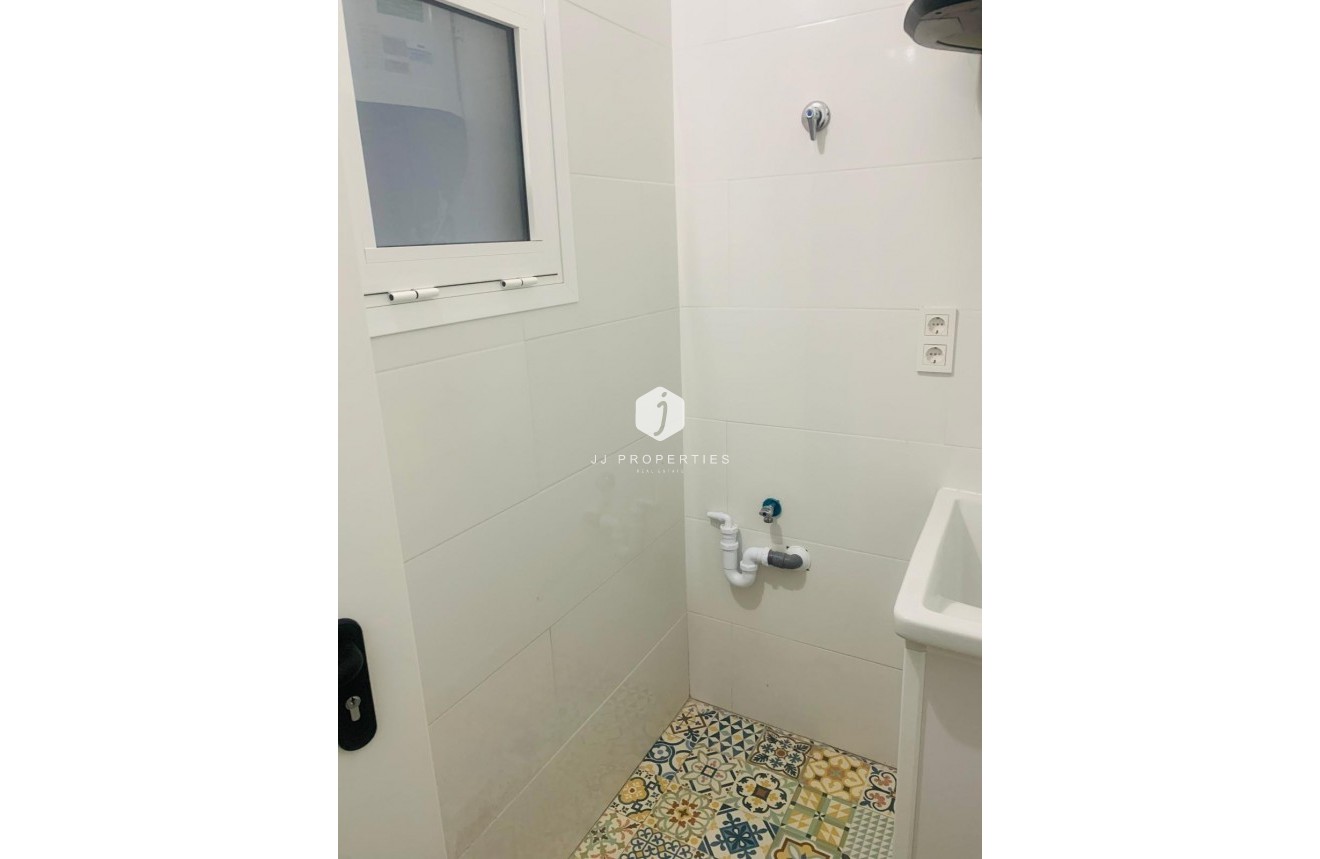 Segunda mano - Apartamento / piso -
Torrevieja - Playa del Cura