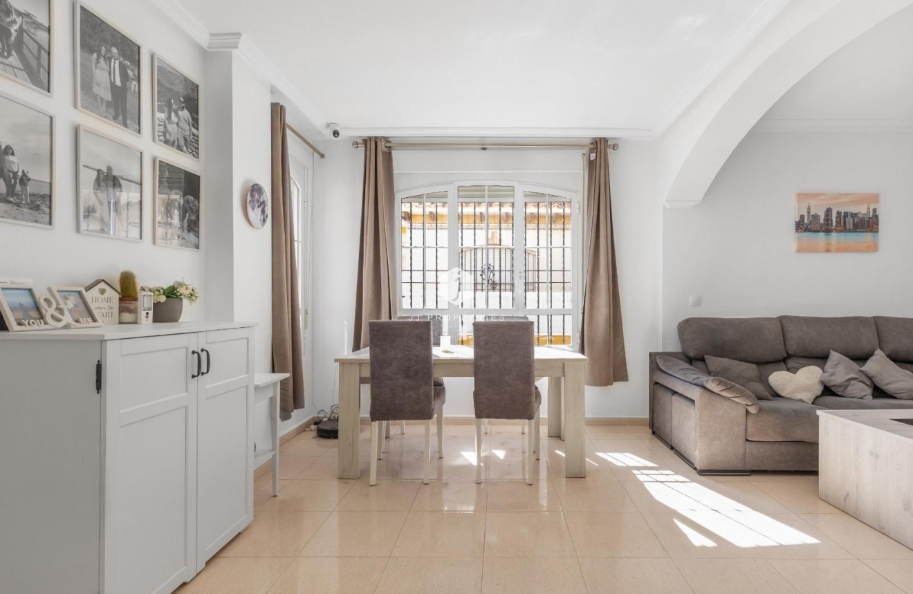 Segunda mano - Chalet -
Orihuela Costa - Lomas De Cabo Roig-los Dolses