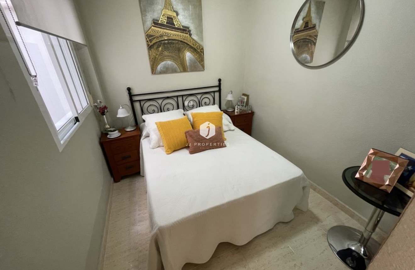 Tweedehands - Appartement / flat -
Torrevieja - Costa Blanca