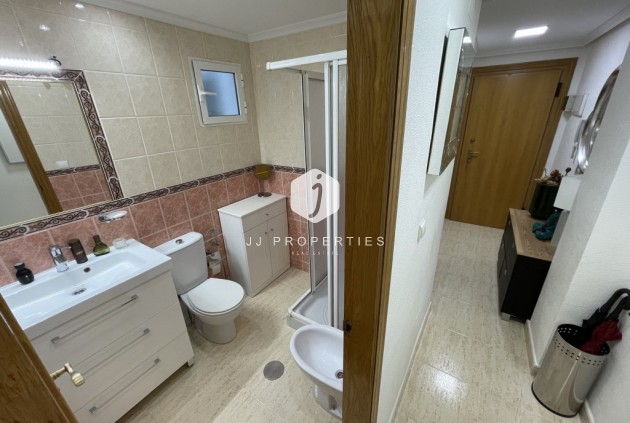 Tweedehands - Appartement / flat -
Torrevieja - Costa Blanca