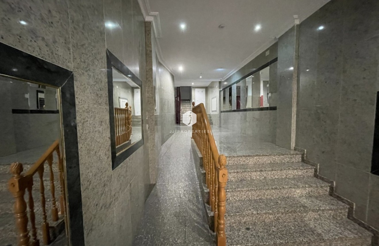 Tweedehands - Appartement / flat -
Torrevieja - Costa Blanca