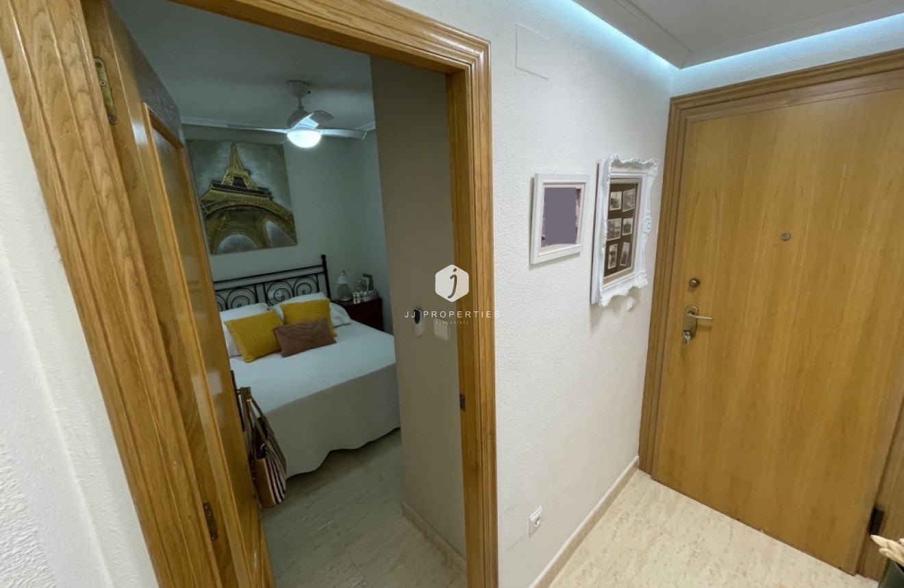 Tweedehands - Appartement / flat -
Torrevieja - Costa Blanca