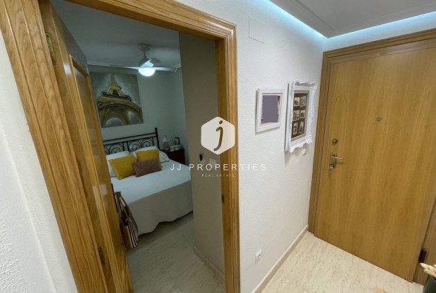 Tweedehands - Appartement / flat -
Torrevieja - Costa Blanca