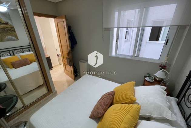 Tweedehands - Appartement / flat -
Torrevieja - Costa Blanca