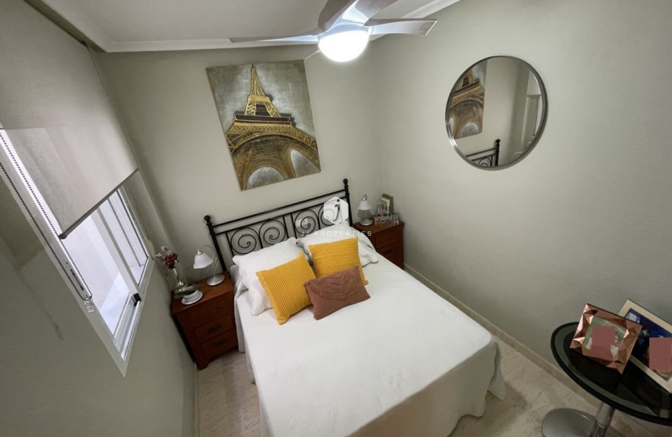 Tweedehands - Appartement / flat -
Torrevieja - Costa Blanca