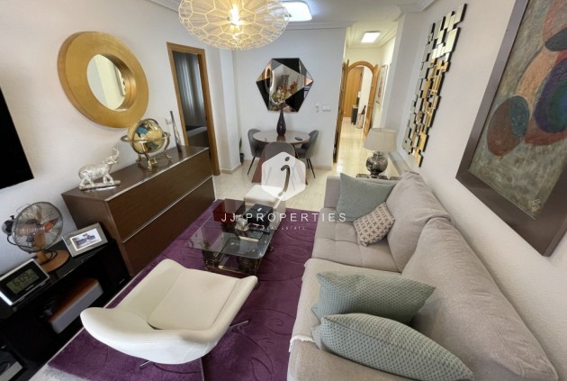 Tweedehands - Appartement / flat -
Torrevieja - Costa Blanca