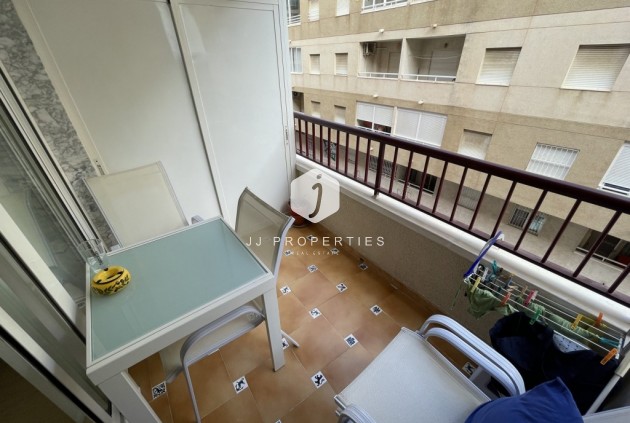 Tweedehands - Appartement / flat -
Torrevieja - Costa Blanca