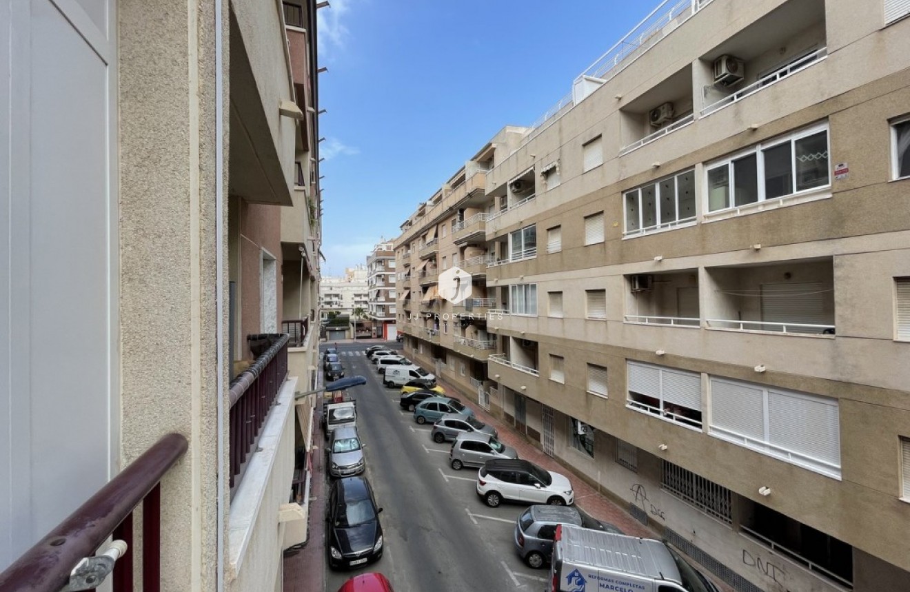 Tweedehands - Appartement / flat -
Torrevieja - Costa Blanca