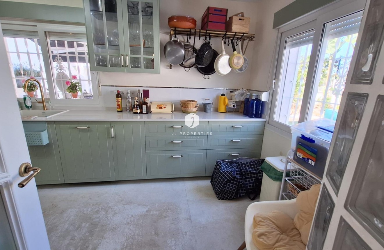 D'occasion - Villa -
Torrevieja - Los Balcones - Los Altos del Edén