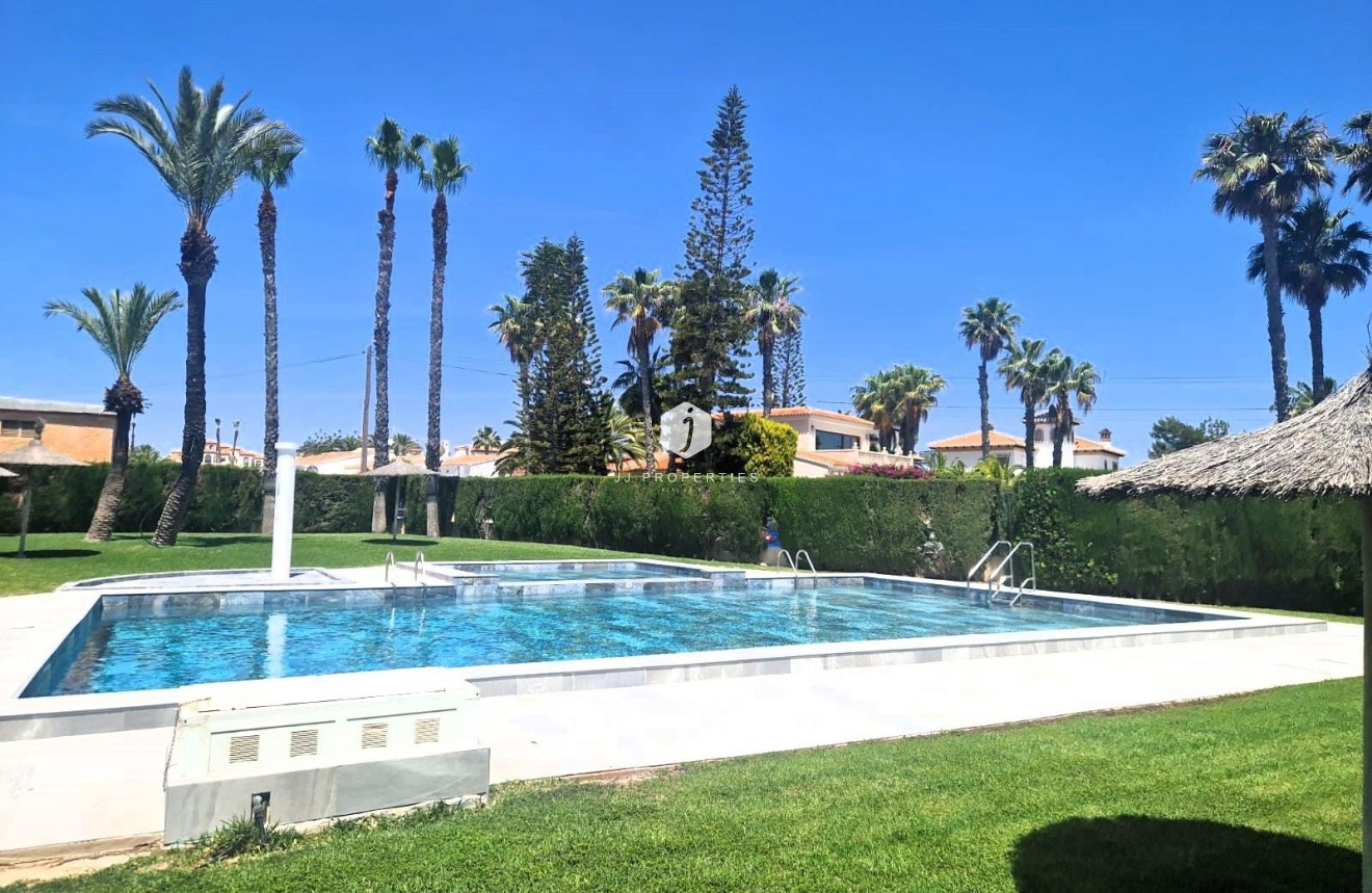 Segunda mano - Apartamento / piso -
Orihuela Costa - Playa Flamenca