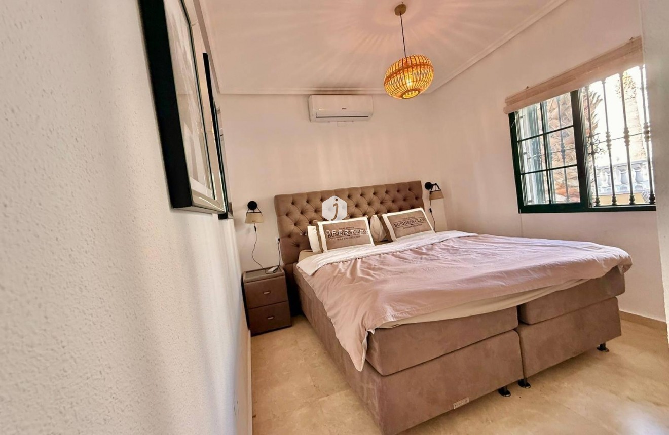 Segunda mano - Villa -
Orihuela Costa - Lomas De Cabo Roig-los Dolses