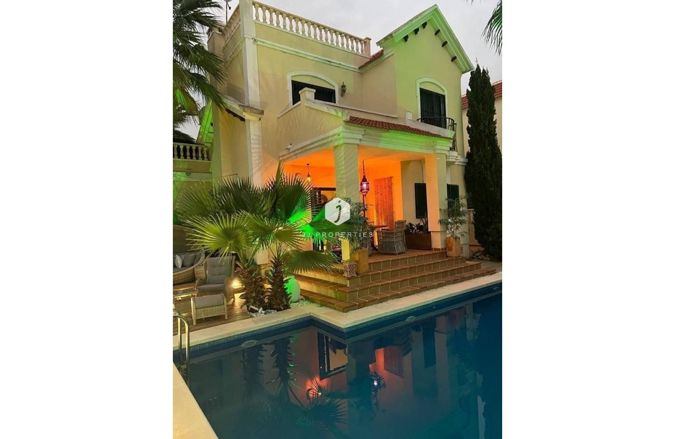 Segunda mano - Villa -
Orihuela Costa - Lomas De Cabo Roig-los Dolses