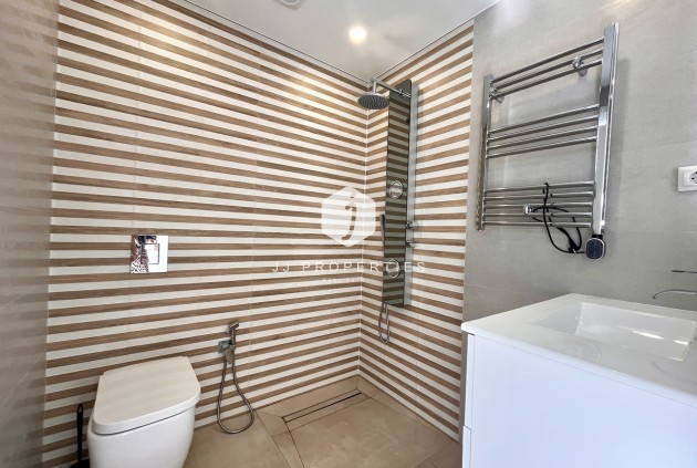 Segunda mano - Villa -
Los Balcones - Costa Blanca