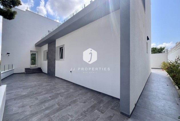 Segunda mano - Villa -
Los Balcones - Costa Blanca