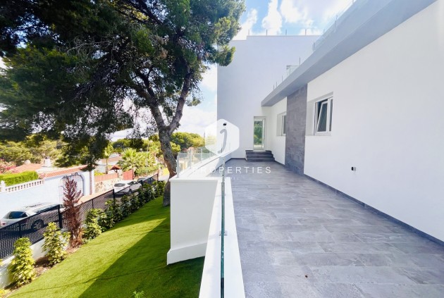 Segunda mano - Villa -
Los Balcones - Costa Blanca