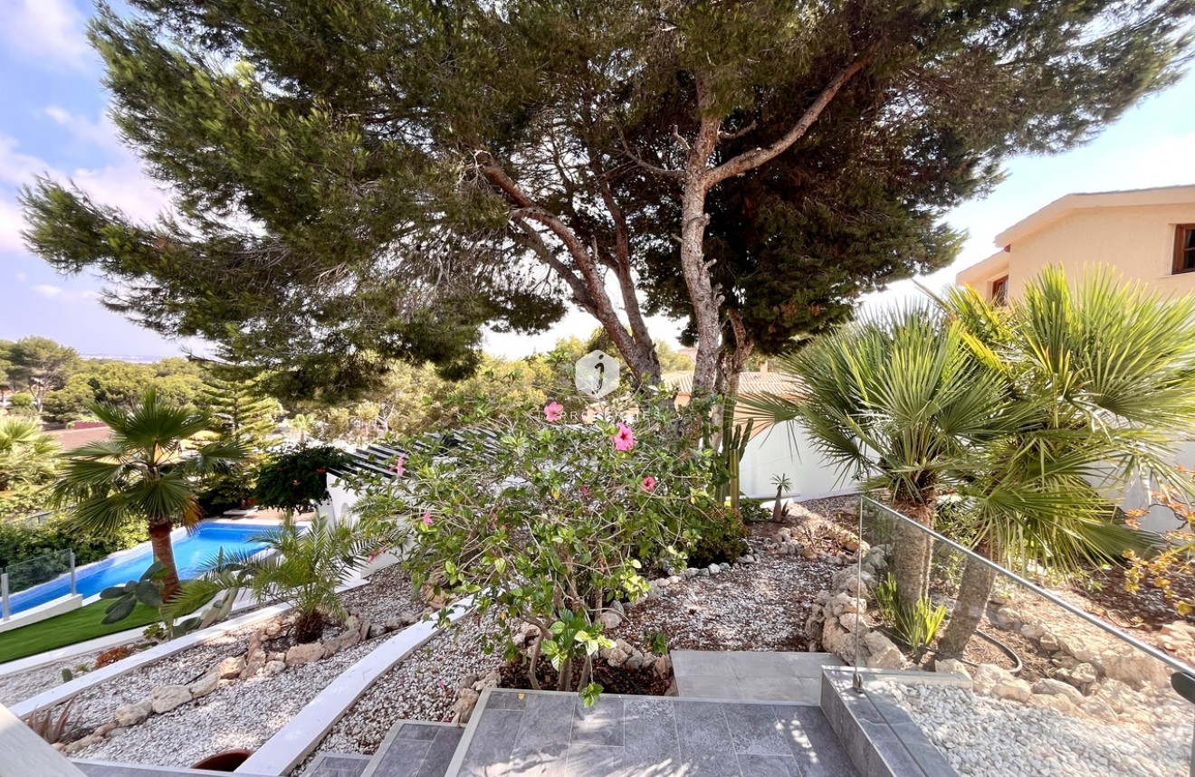 Segunda mano - Villa -
Los Balcones - Costa Blanca