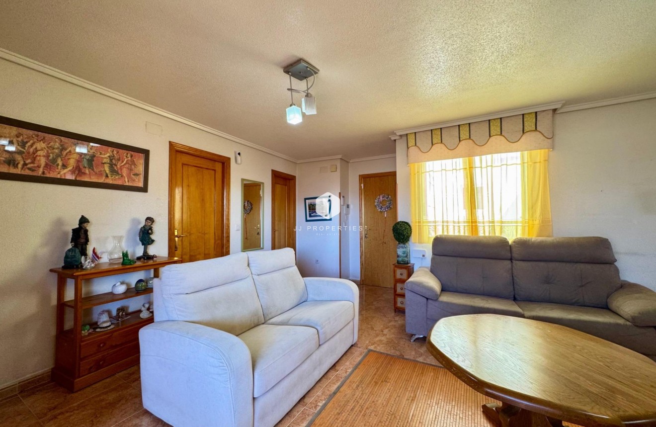 Z drugiej ręki - Daszek -
Torrevieja - Costa Blanca