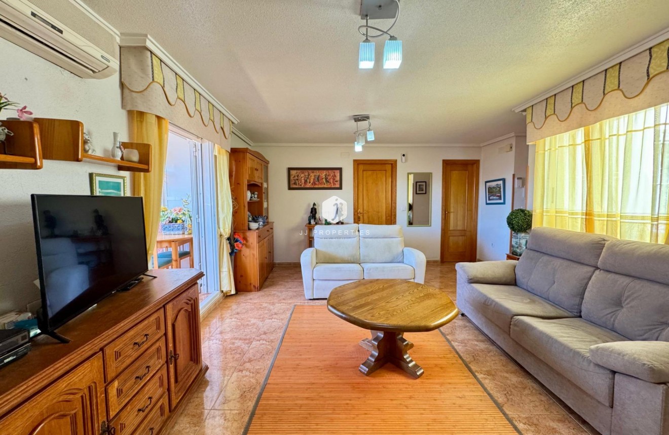 Z drugiej ręki - Daszek -
Torrevieja - Costa Blanca