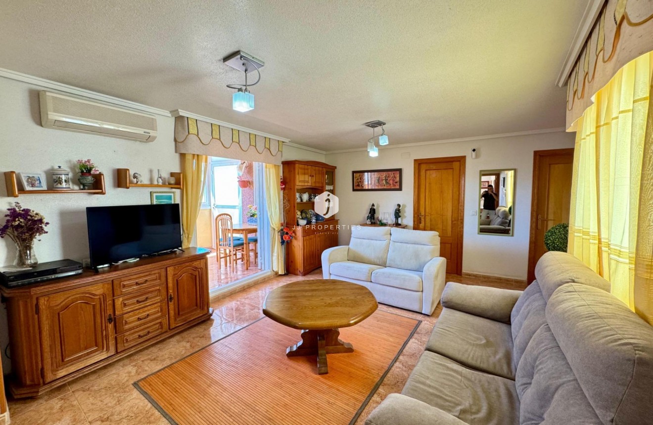 Z drugiej ręki - Daszek -
Torrevieja - Costa Blanca