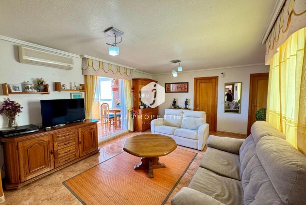 Z drugiej ręki - Daszek -
Torrevieja - Costa Blanca