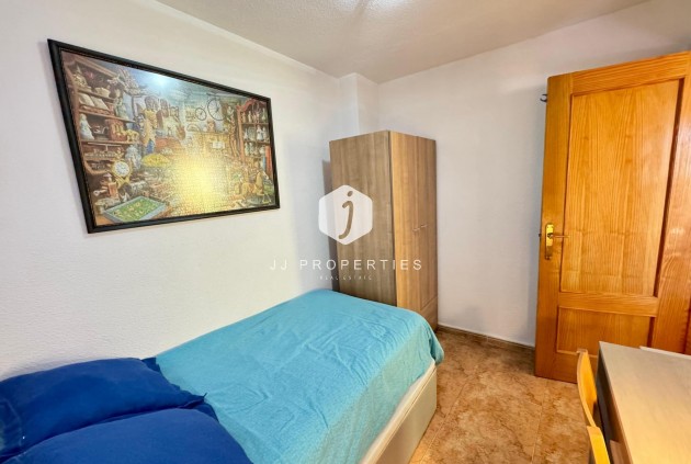 Z drugiej ręki - Daszek -
Torrevieja - Costa Blanca