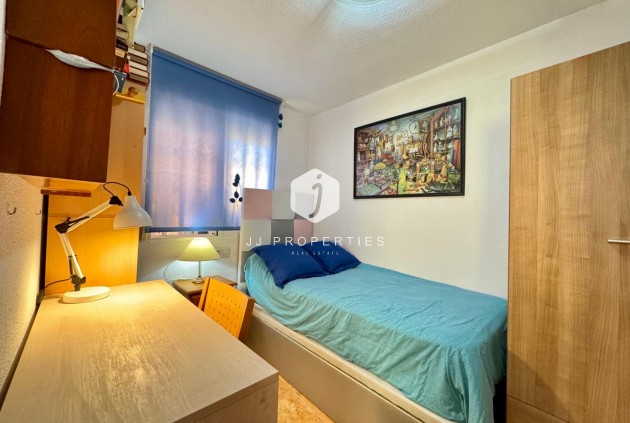 Z drugiej ręki - Daszek -
Torrevieja - Costa Blanca