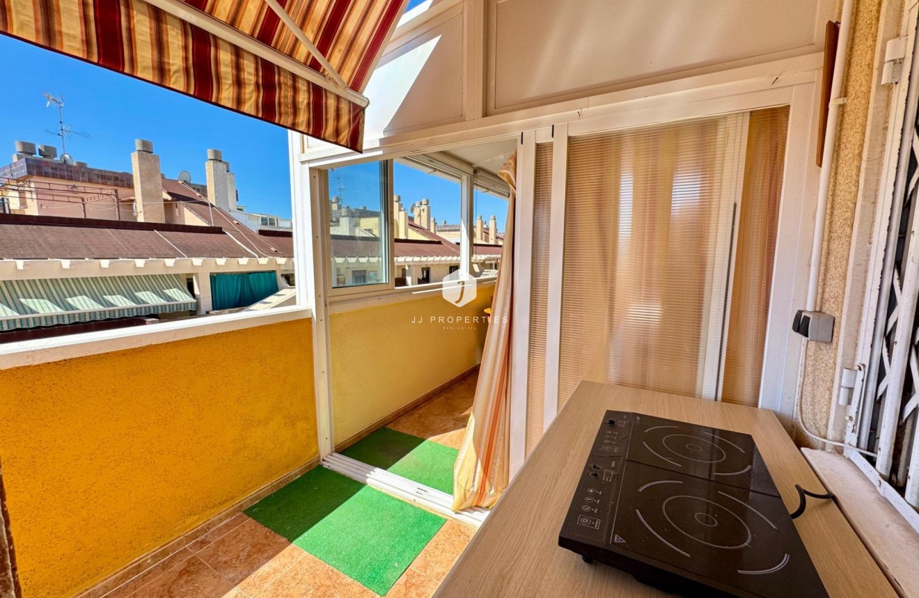 Z drugiej ręki - Daszek -
Torrevieja - Costa Blanca