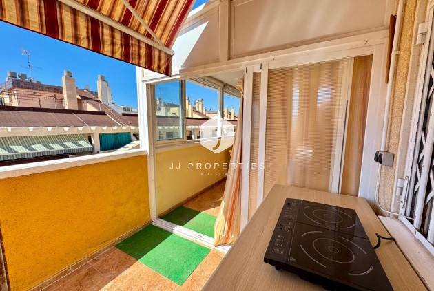 Z drugiej ręki - Daszek -
Torrevieja - Costa Blanca