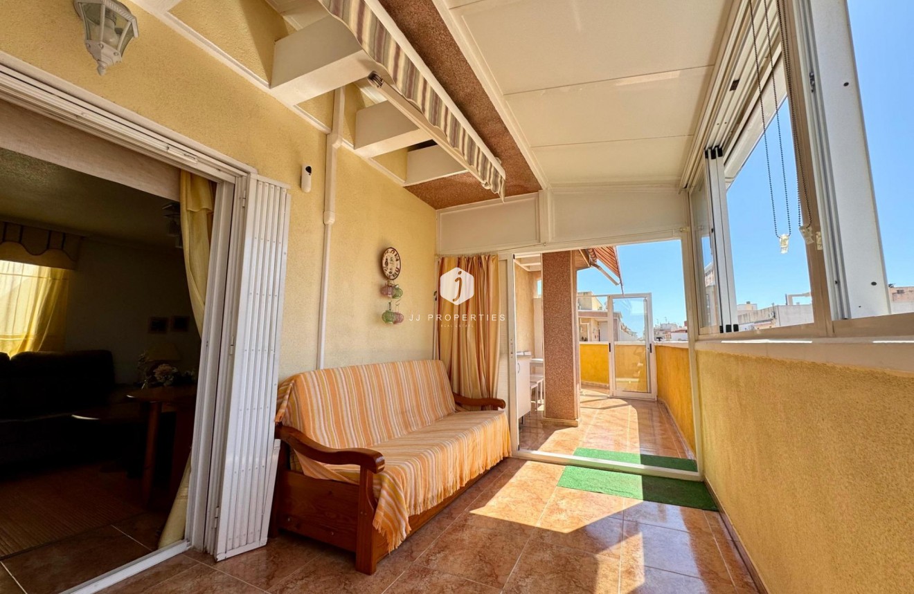 Z drugiej ręki - Daszek -
Torrevieja - Costa Blanca