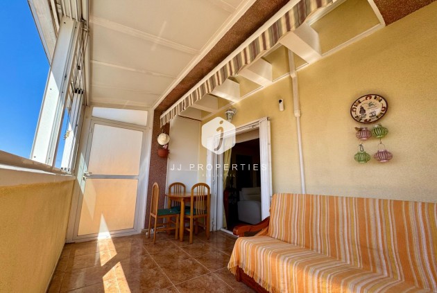 Z drugiej ręki - Daszek -
Torrevieja - Costa Blanca