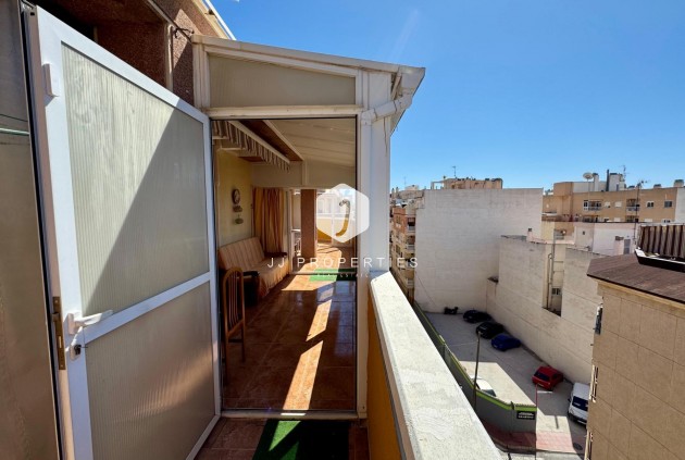 Z drugiej ręki - Daszek -
Torrevieja - Costa Blanca