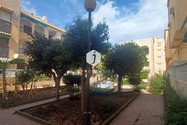 Segunda mano - Bungalow -
Torrevieja - Costa Blanca