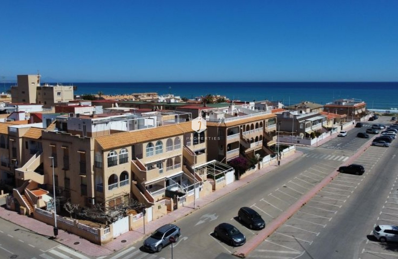 Segunda mano - Bungalow -
Torrevieja - Costa Blanca