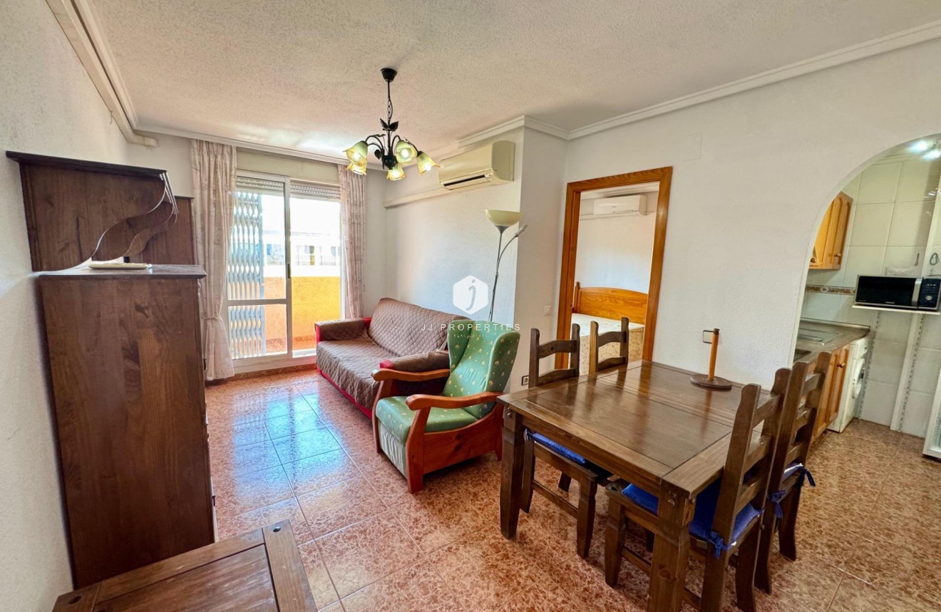 D'occasion - Attique -
Torrevieja - Costa Blanca