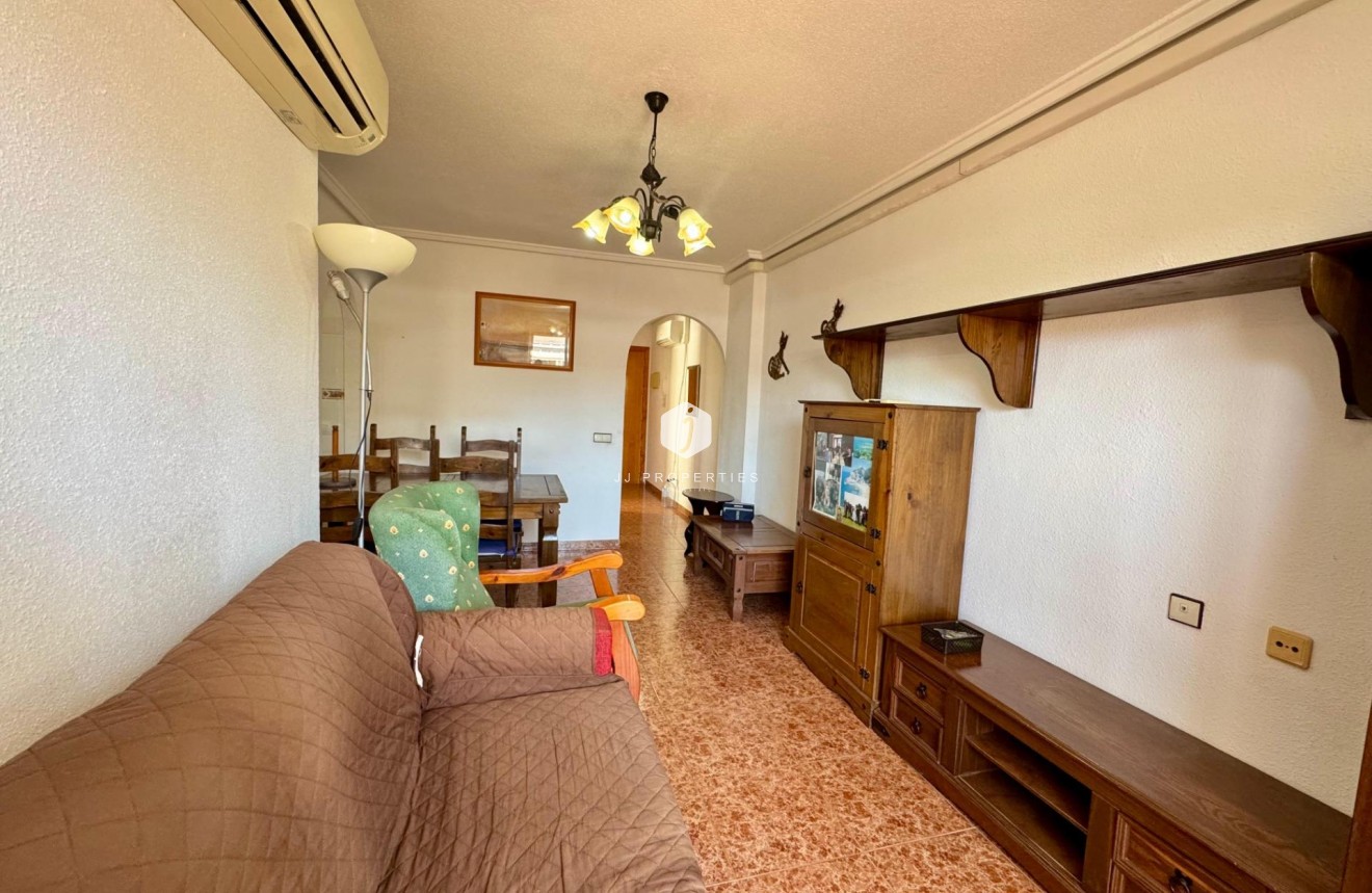 D'occasion - Attique -
Torrevieja - Costa Blanca