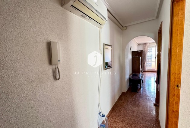 D'occasion - Attique -
Torrevieja - Costa Blanca