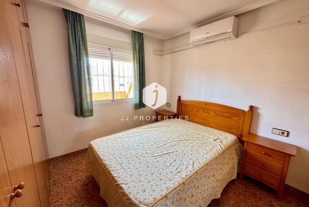 D'occasion - Attique -
Torrevieja - Costa Blanca