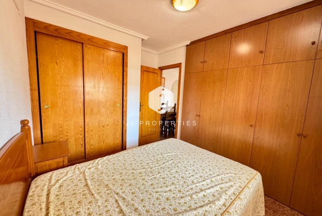 D'occasion - Attique -
Torrevieja - Costa Blanca