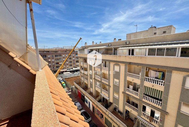 D'occasion - Attique -
Torrevieja - Costa Blanca