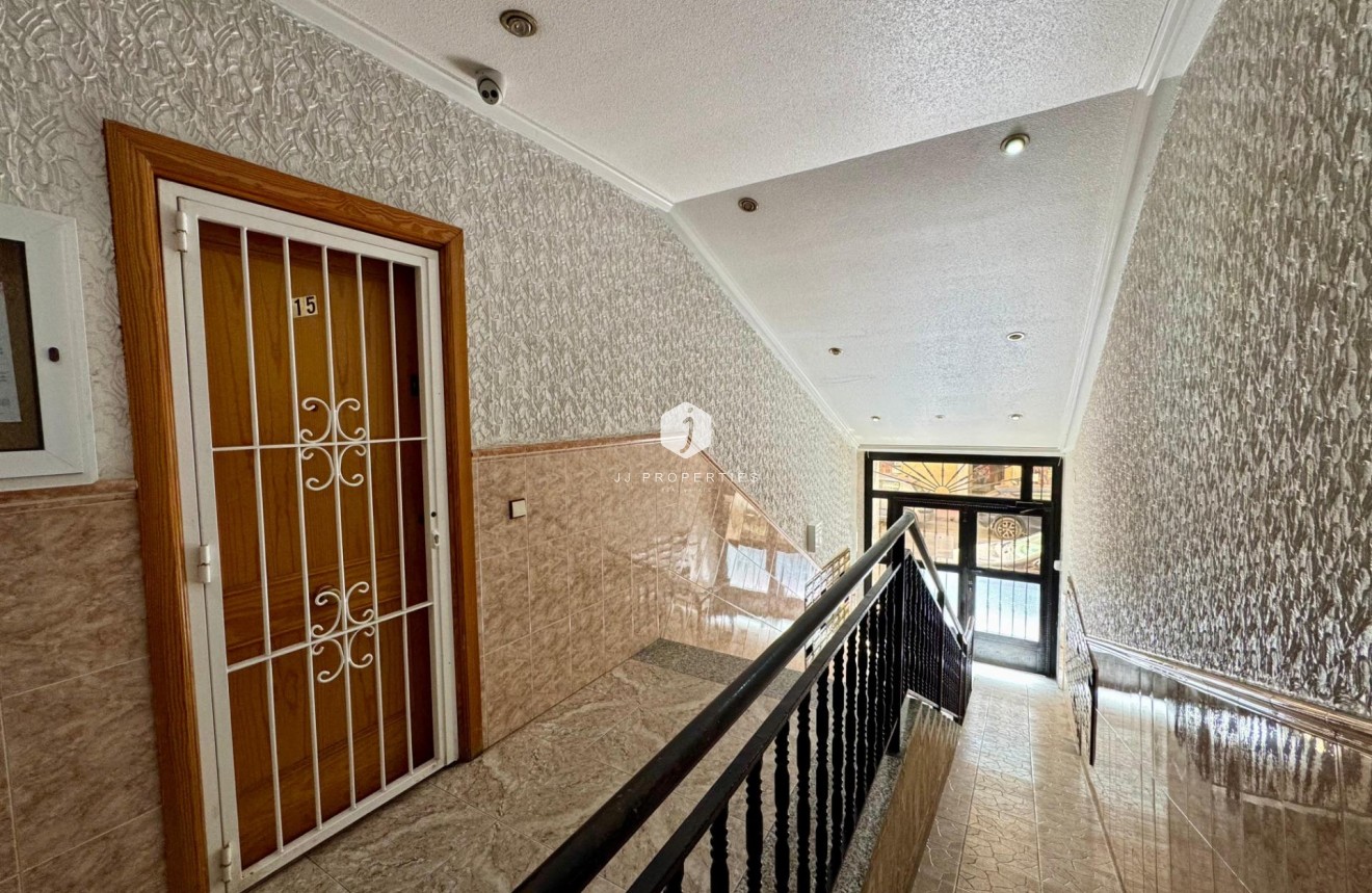 D'occasion - Attique -
Torrevieja - Costa Blanca