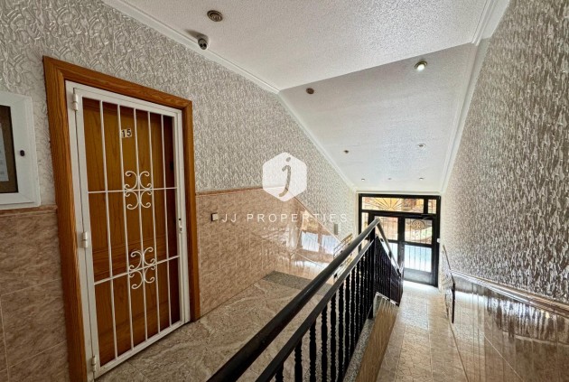 D'occasion - Attique -
Torrevieja - Costa Blanca