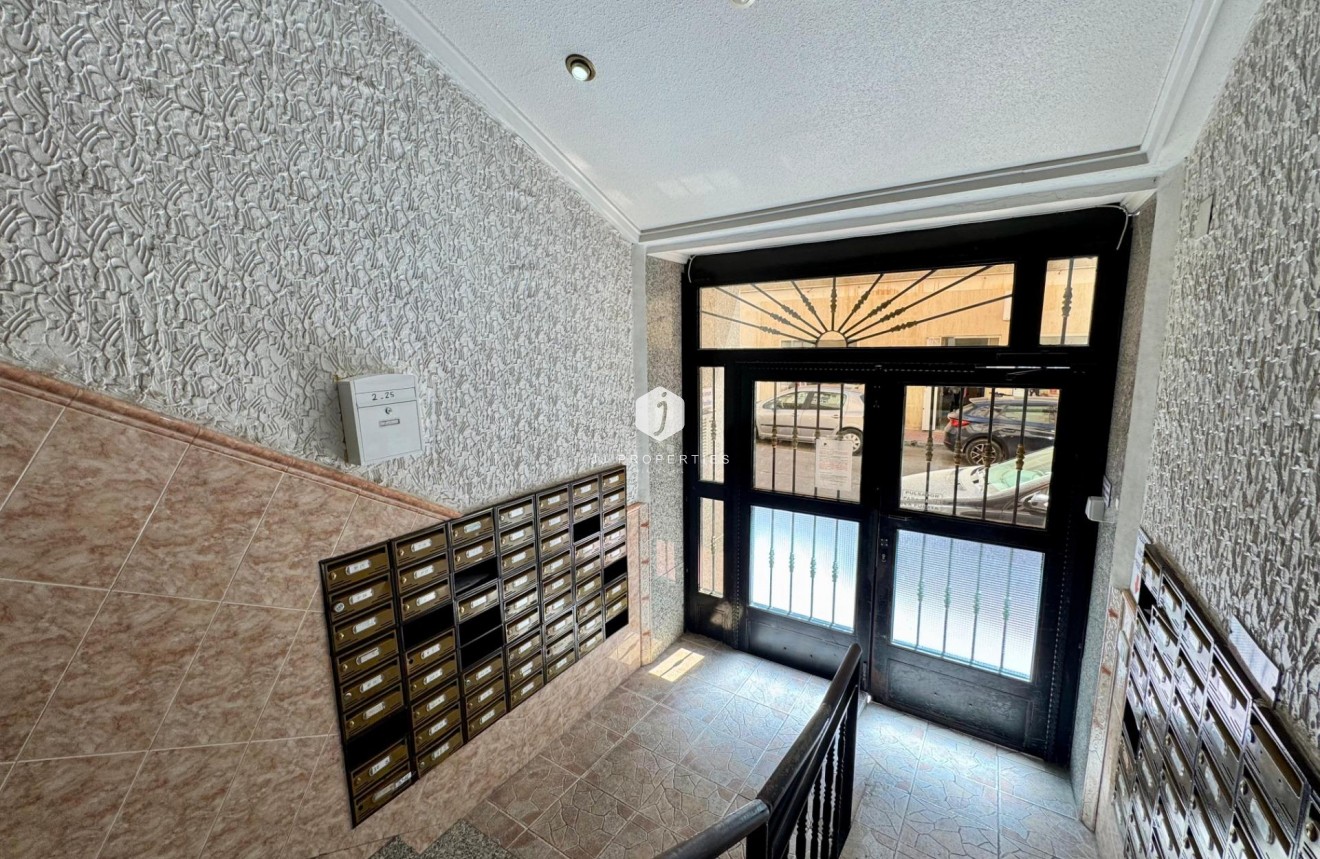 D'occasion - Attique -
Torrevieja - Costa Blanca