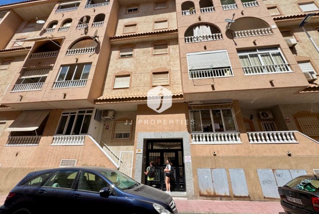 D'occasion - Attique -
Torrevieja - Costa Blanca